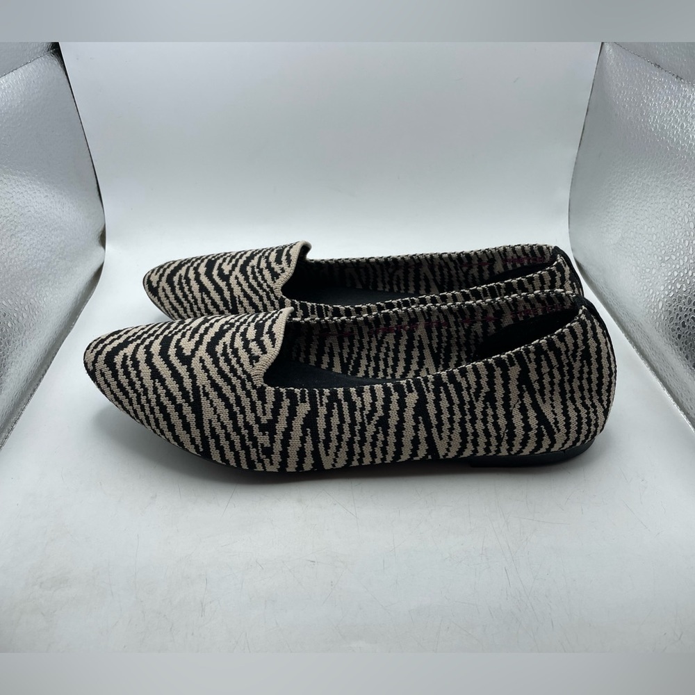 Skechers Cleo knotty kitty Women's Flats size 8.5